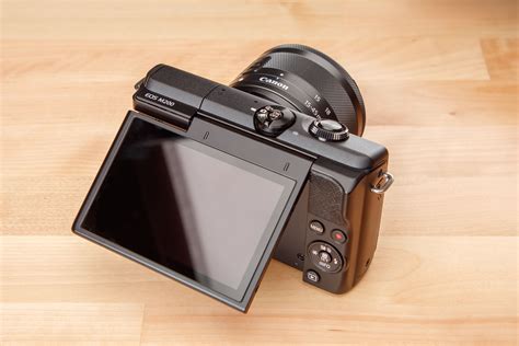 A Professional's Take on the New Eos M200